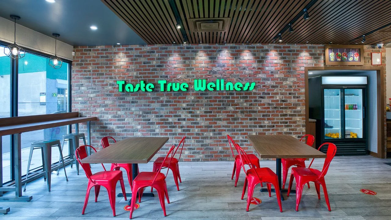 2 Low Budget Small Restaurant Design